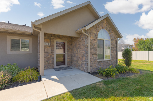 385 E 2280 N #D, North Logan, UT 84341 — photo 7