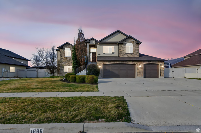 1898 W Old Fort Cir, Farmington, UT 84025