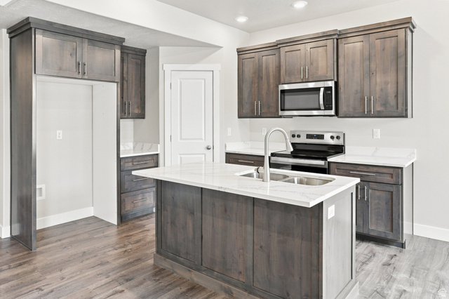 813 S 270 E #3
                     MLS #2177571
