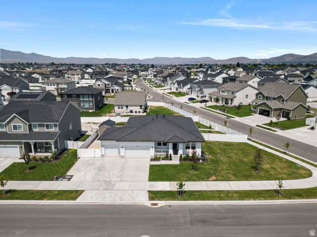 Main photo for 1611 E Cottontail Dr
