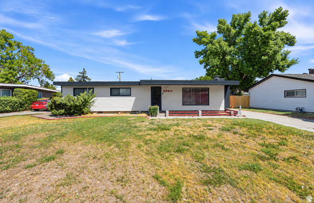 2950 W Amherst Ave
                     MLS #2177712