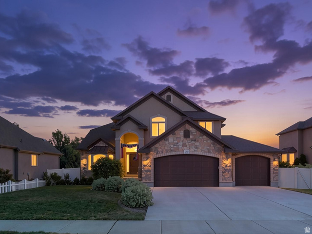 10403 S Walnut Canyon Ln
                     MLS #2177716