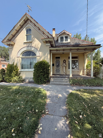 60 N 200 W
                     MLS #2177746