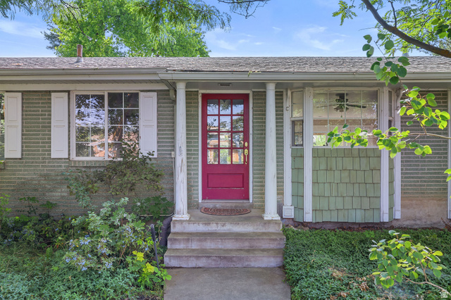 230  Temple Dr
                     MLS #2177747