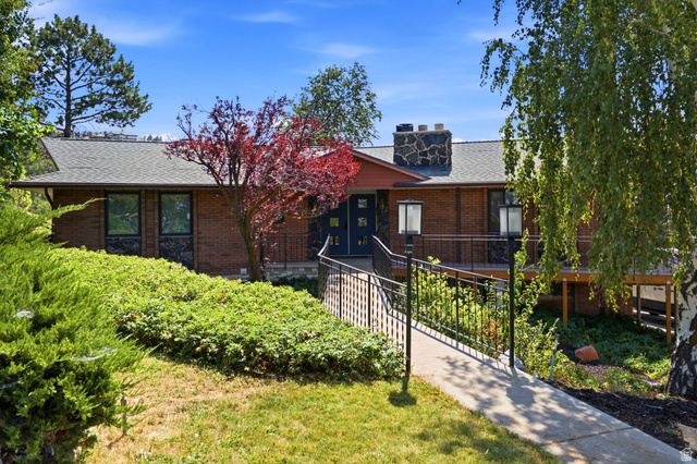 102 E OAKRIDGE DR, Bountiful UT 84010