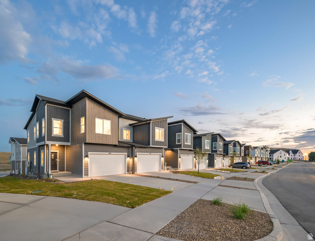 1613 W Viola  #3069
                     MLS #2177790