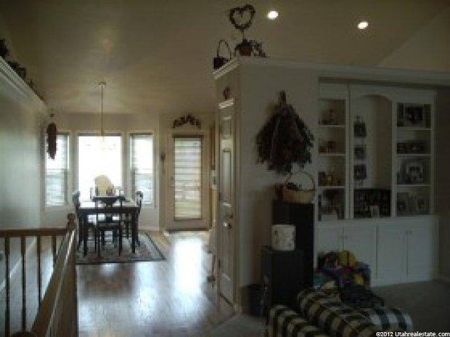 102 W 2250 N, Layton, UT 84041 — photo 2