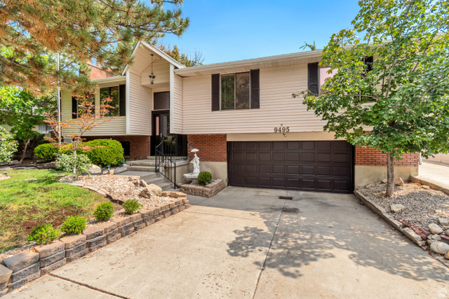 9495 S PINEDALE CIR, Sandy UT 84092