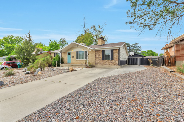 421 E 8220 S, Sandy UT 84070