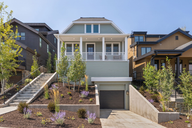 1011  A Empire Ave
                     MLS #2178299