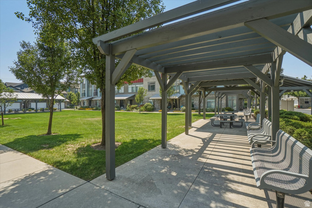 Property View 32