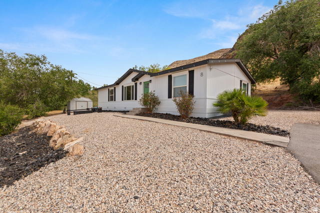 8 N 100 E
                     MLS #2178358