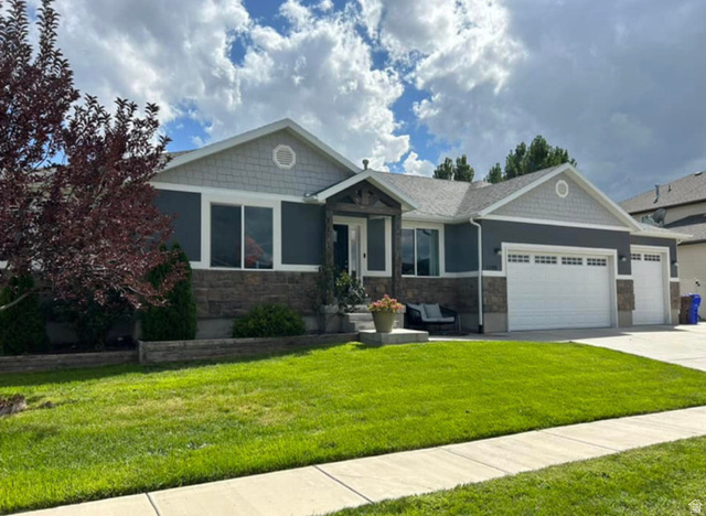 1198 E RAVEN WAY, Eagle Mountain UT 84005