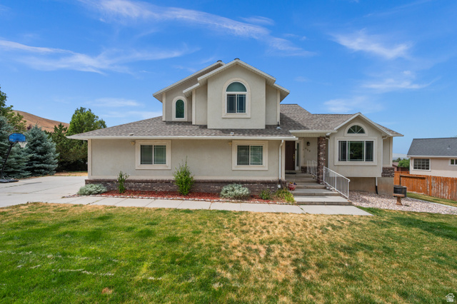 454  Deer Hollow Rd
                     MLS #2178383