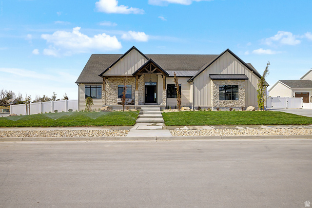 923 E Shilow Rd #130
                     MLS #2178404