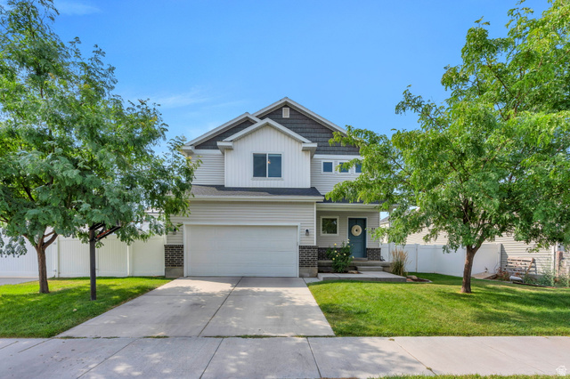 81 W 860 N
                     MLS #2178430