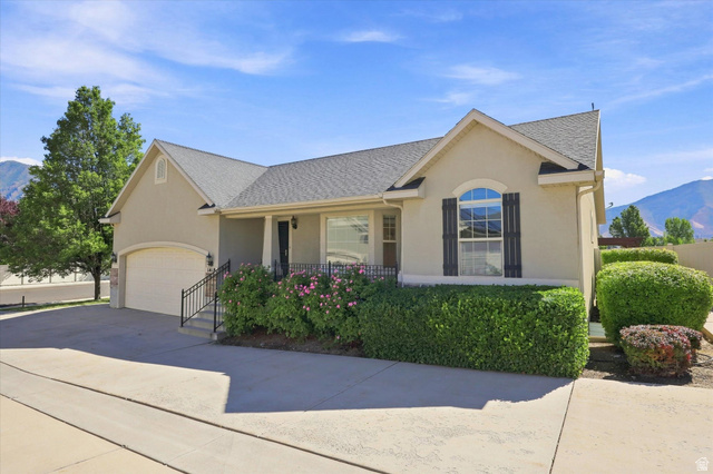 1418 S Avalon Dr
                     MLS #2178462