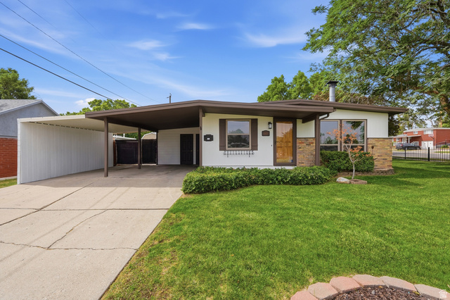 1531 W Olive St
                     MLS #2178503