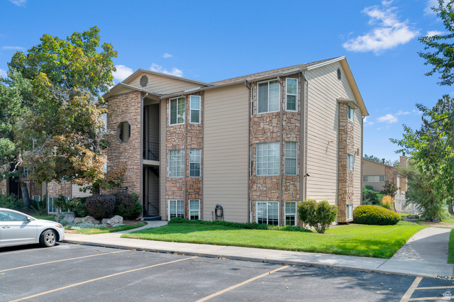 Main photo for 7721 S Briarsprings Dr