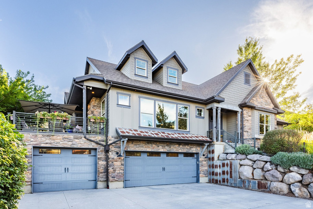 460 E Saddle Dr
                     MLS #2178598