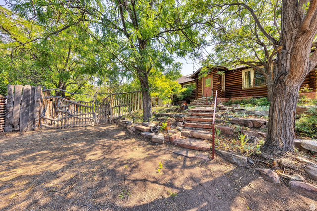 85 E 300 N
                     MLS #2178683
