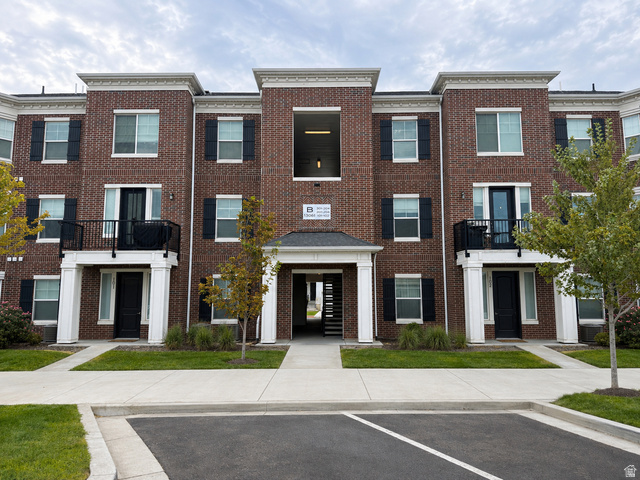 13061 S CANNAVALE DR #B301