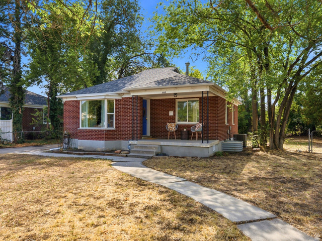 985 N American Beauty Dr
                     MLS #2178815