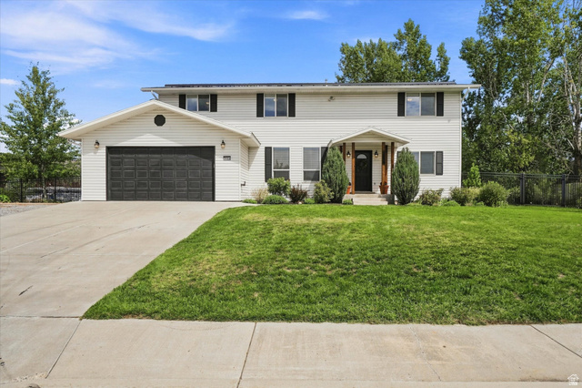5954 W CANTERBURY PARK CIR