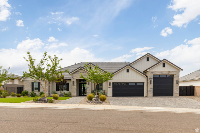 2972 E Willow Tree Ln
                     MLS #2178839