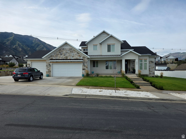 486 E Selman Dr
                     MLS #2178847