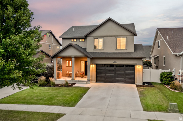 432 W MEADOW WALK DR