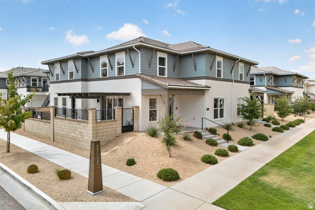 778 W Periwinkle Ln
                     MLS #2179008