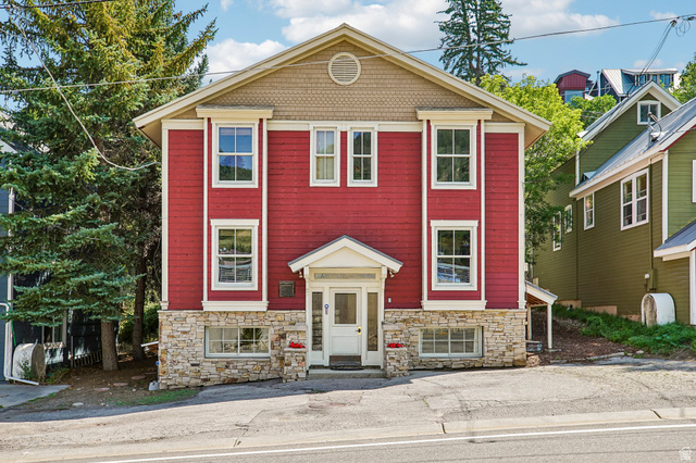 420  Marsac Ave
                     MLS #2179060