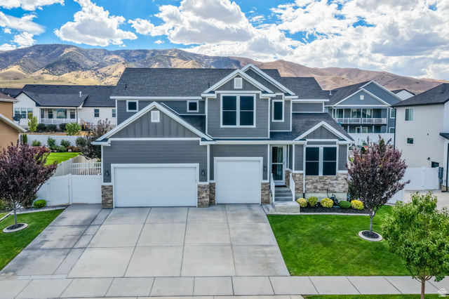 2913 S Puddle Ln
                     MLS #2179087
