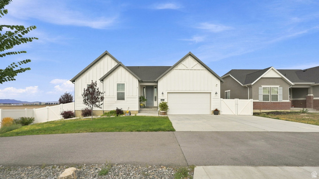 6017 N SHEPS RD #C211