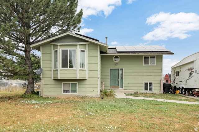 1198  Riverview Dr
                     MLS #2179215