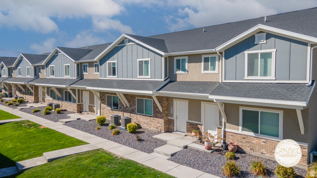 4215 E Oconnell Ln
                     MLS #2179217