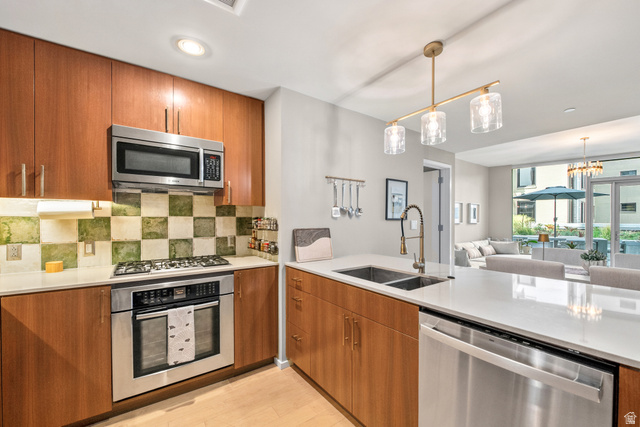 35 E 100 St #408
                     MLS #2179268