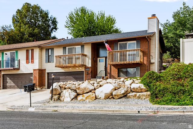 422 E 3350 N
                     MLS #2179324