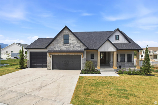 134 S CHAMBERLAIN ST, Mapleton