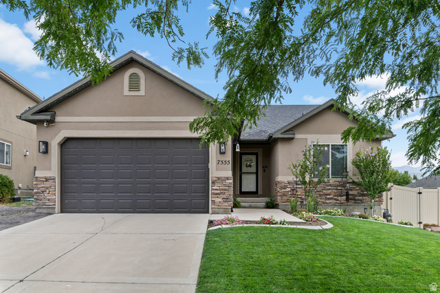7555 N Pinecone Rd
                     MLS #2179423