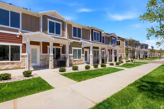 3102 N 1675 E #108, Layton UT 84040