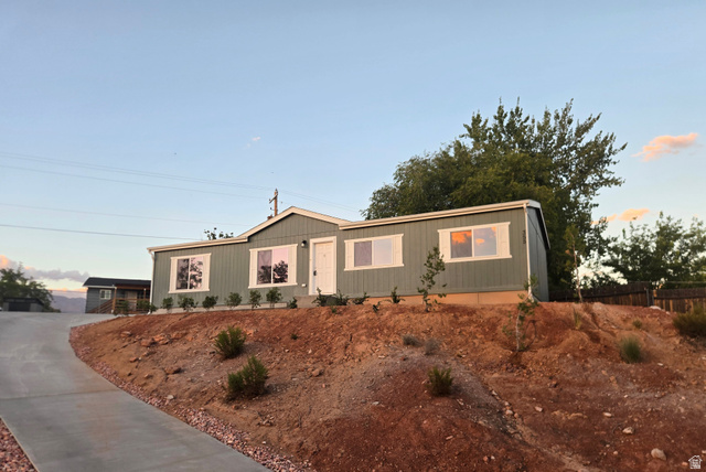 355  Pectol St
                     MLS #2179527