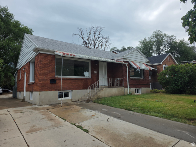 3360  Porter Ave
                     MLS #2179653