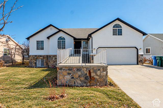 12467  Laurel Chase Dr
                     MLS #2179664
