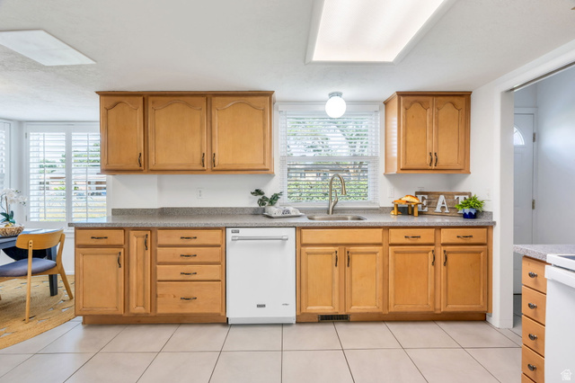 6730 S Nottingham Dr, West Jordan, UT 84084, photo 10
