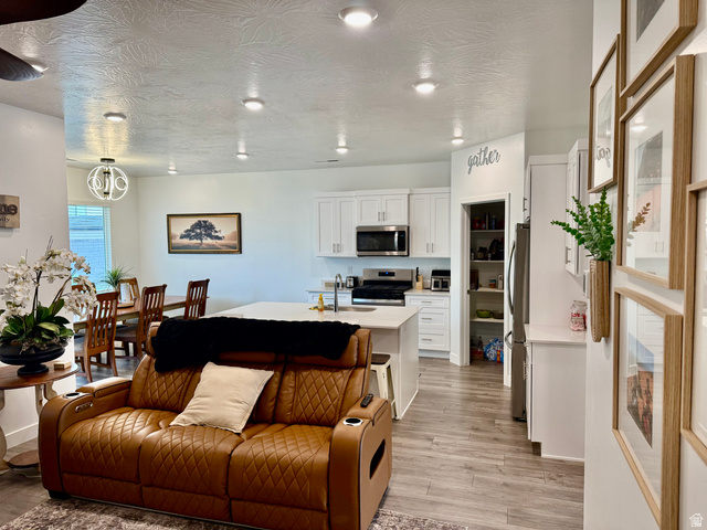 1643 S Star Springs Drive Dr, Washington, UT 84780, photo 6