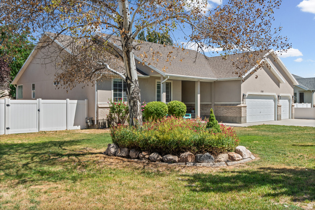 3762 W Elk Valley Ln S, South Jordan, UT 84095, photo 2