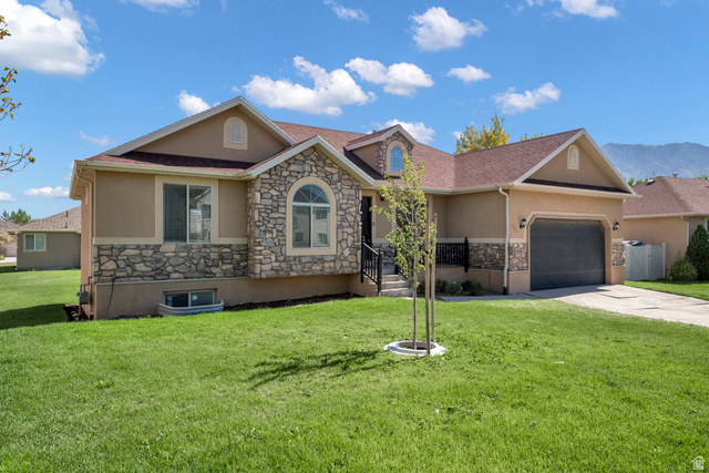 1394 W Sageberry Dr.
                     MLS #2179976