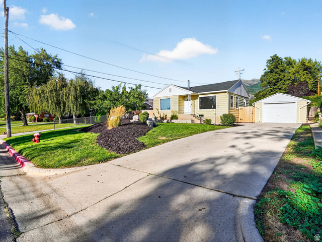 4452 S Jefferson Ave
                     MLS #2179982